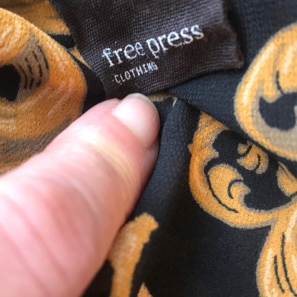 One shoulder ruffle sheer shirt - Picture 5 of 8